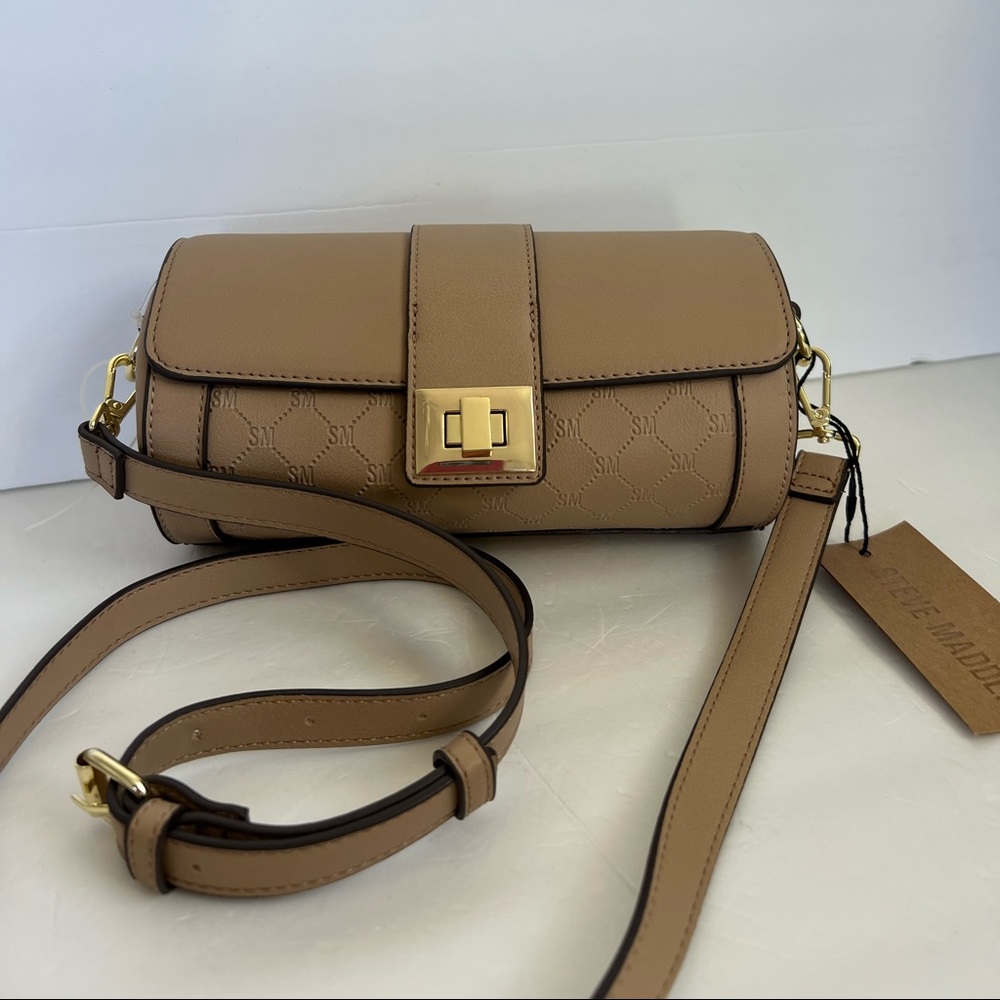 NWT STEVE MADDEN LOGO FLAP CROSSBODY SHOULDER BAG - Picture 1 of 5